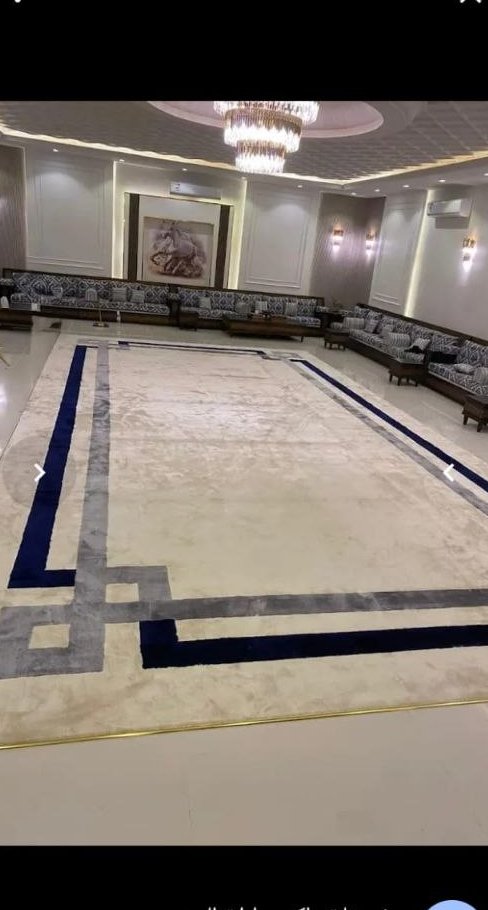 سجاد كبير في مجلس سعودي فاخر